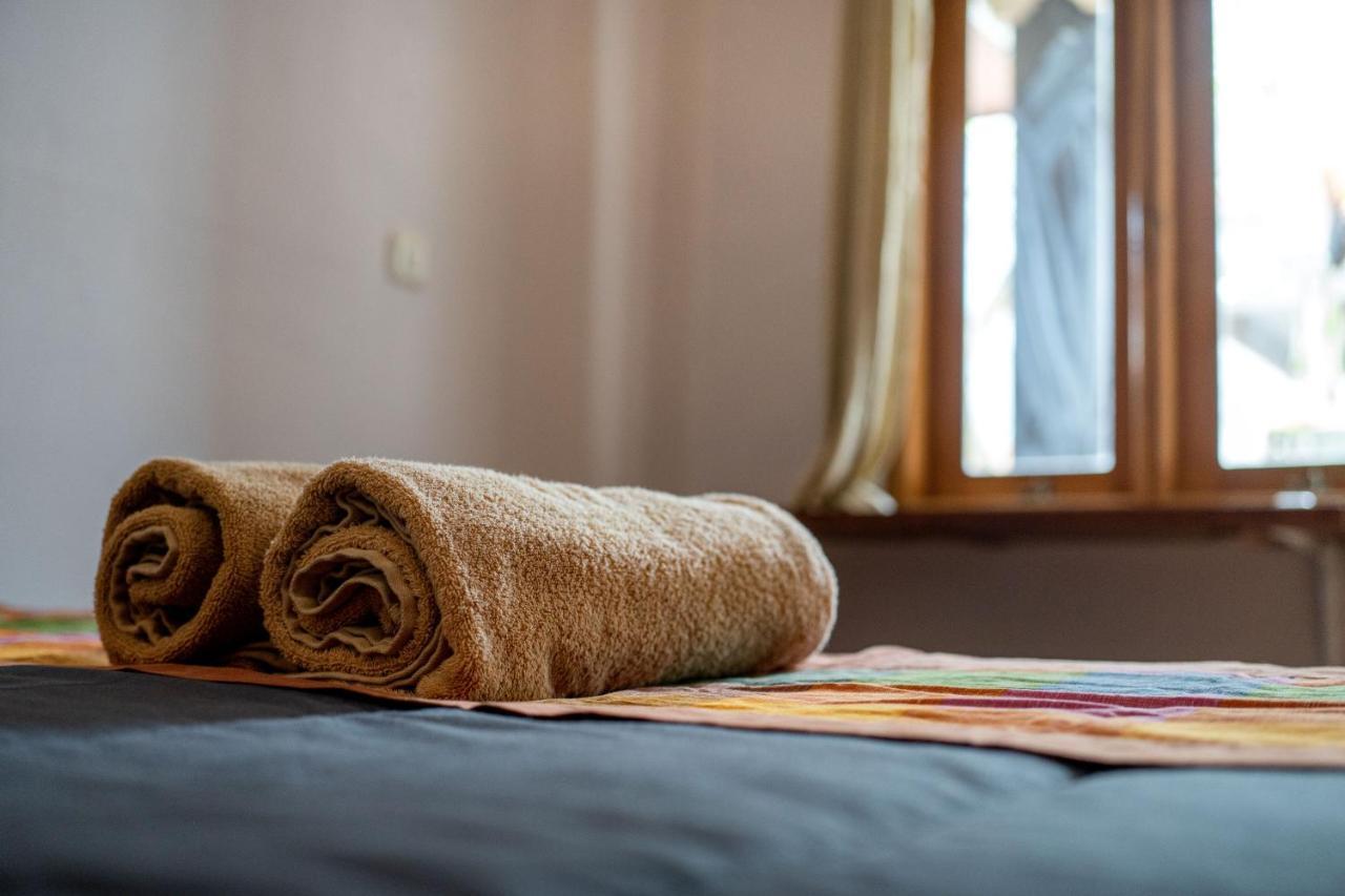 Hotel Suarsena House